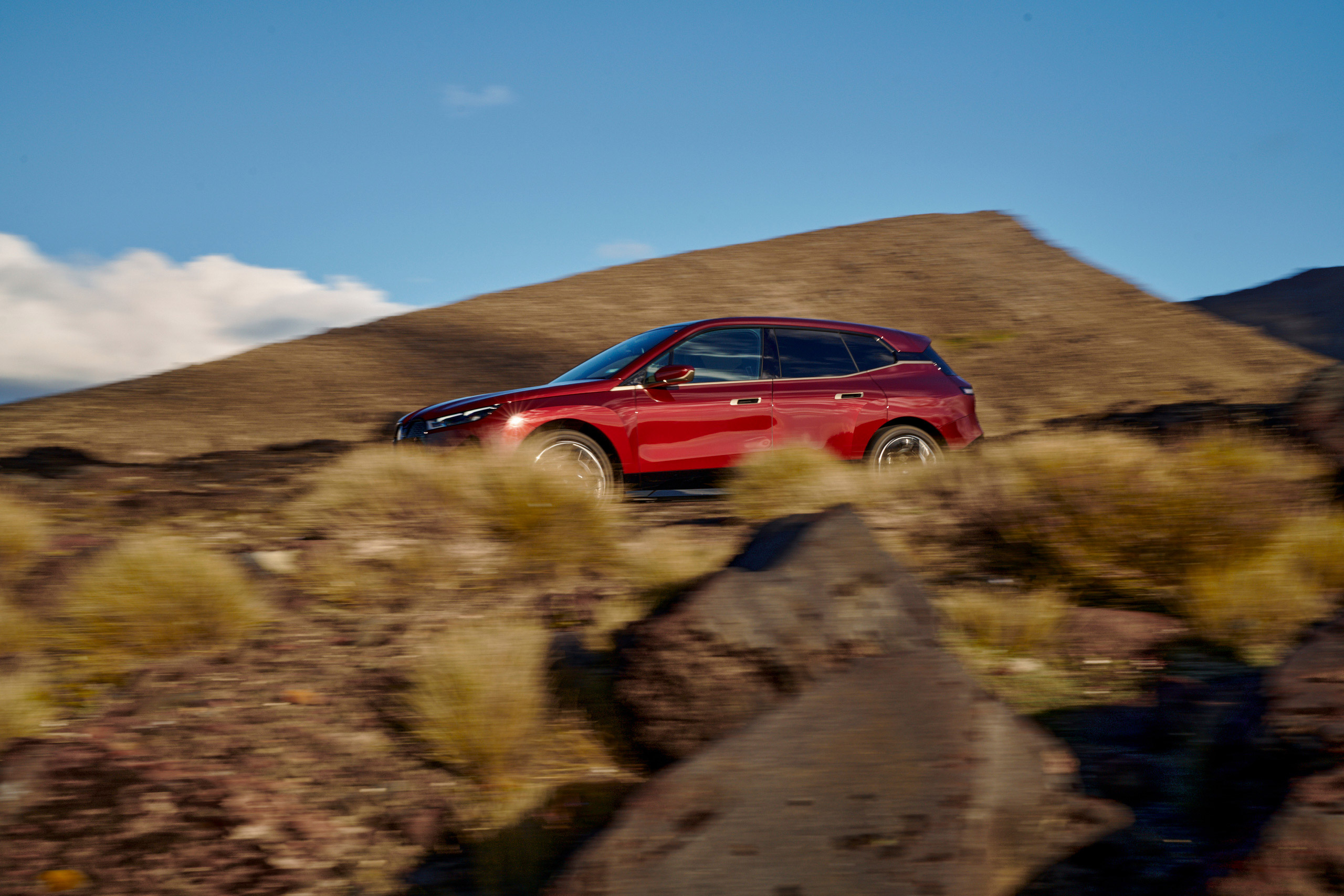 BMW_iX50_17698